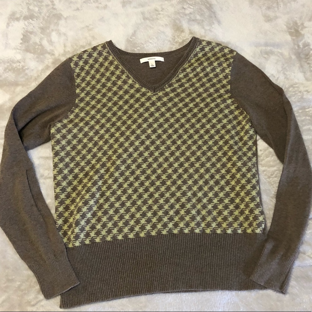 Merona houndstooth v-neck sweater L